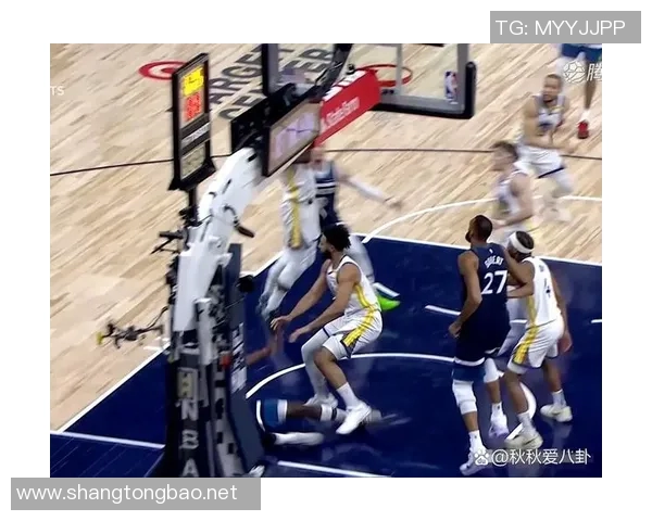 局势反转！爱德华兹上篮&兰德尔两罚全中 森林狼下半场13-0开局