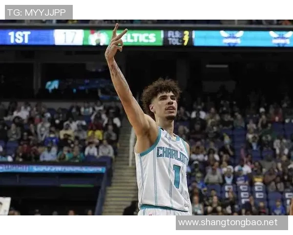 [2026年02月14日] 拉梅洛·鲍尔未来分析：交易传言下黄蜂队的耐心与核心的挣扎